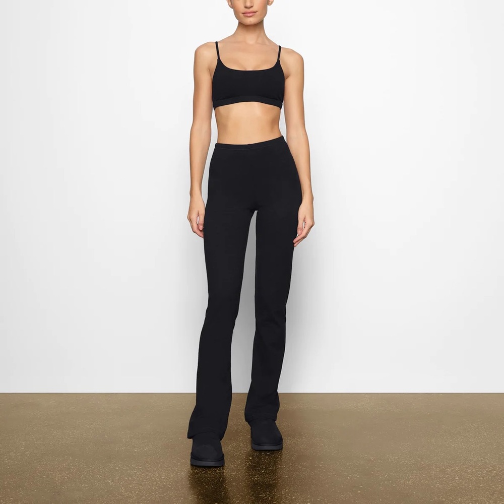 Skims Outdoor Scoop Neck Bralette Black